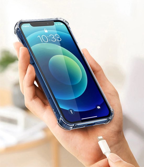 Hoesje en Screenprotector Combi Geschikt Voor iPhone 13 - Anti Shock Hoesje + 2x Screenprotector